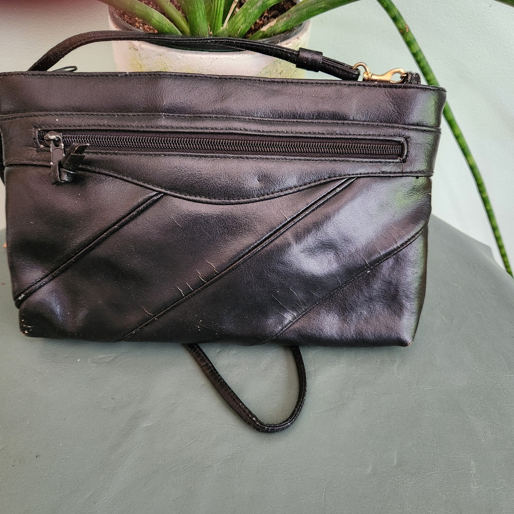 Black Leather Purse Vintage with Over The Shoulder Strap